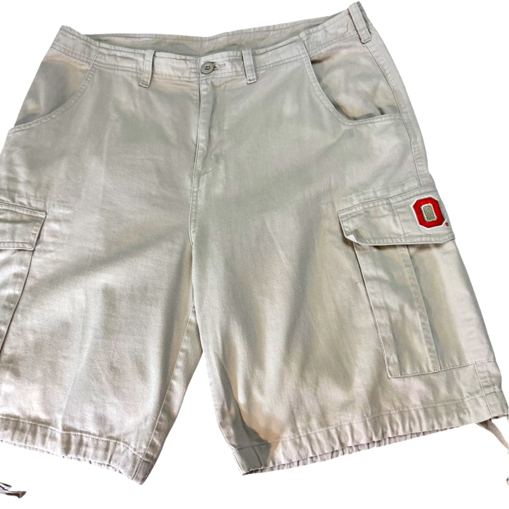 Ohio StateJ. America Cream Cargo Shorts with Lightweight Fabric.